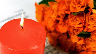 Candle and Roses - 01