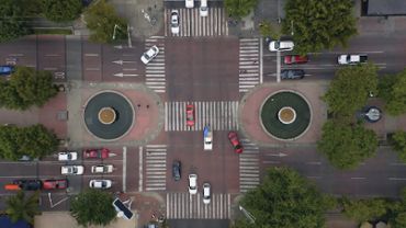 City busy traffic intersection, time-lapseShare