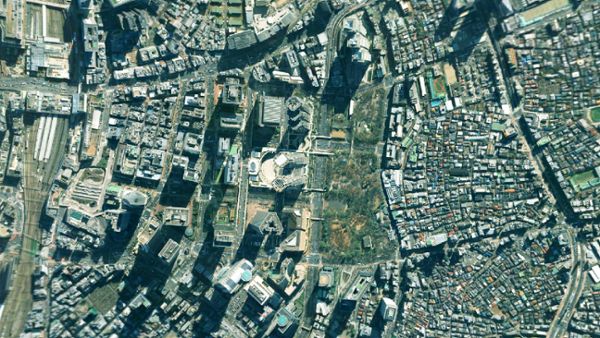 Zoom in from space down to a city on Earth 5