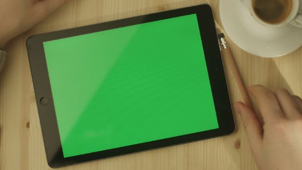 Tablet Green Screen 2